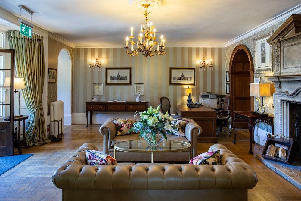 The Greenway & 4* Shurdington